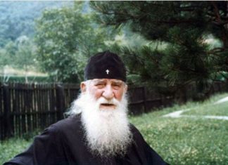 Ава Јустин Поповић -“Да најуре Господа из света”