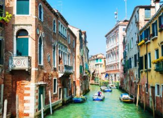 Успон и пад Краљице Јадрана: Како је грађена Венеција и како спречити да постане подводни град