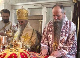 Митрополит Амфилохије и Епископ Јоаникије: Ко се чува и Бог га чува Ко се чува и Бог га чува