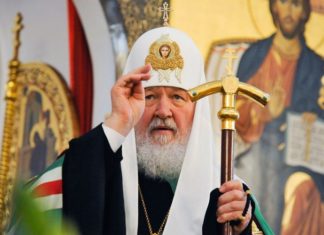 Патријарх Кирил: Позивам вернике да не долазе у храмове, већ да се моле Богу у својим кућама како не би допринели ширењу коронавируса