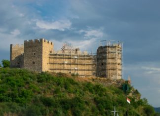 РАМ: келтско светилиште, Трајанова Ледерата, турска тврђаваи мноштво прича