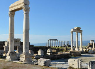 ПОГЛЕД НА „МЛАКО“ ЗАВЕШТАЊЕ ЦРКВЕ ИЗ АПОКАЛИПСЕ – Лаодикеја у Библији, историји и археологији