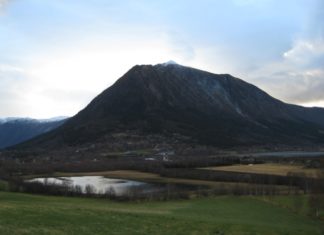 ТОПЉЕЊЕ ЛЕДА ОТКРИЛО ДВА МИЛЕНИЈУМА СТАРЕ ТРАГОВЕ ВИКИНШКЕ КУЛТУРЕ