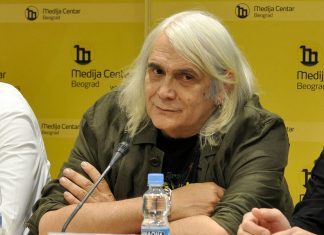 Бора Ђорђевић: Песма о наивним Србима