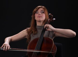 СРПСКА ЧЕЛИСТКИЊА ОДБИЛА ХОЛИВУД: Јелена наступила на додели оскара а онда решила да се врати у Београд