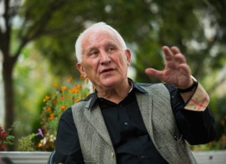 ЧУДО ИНТЕРВЈУ – Матија Бећковић: СПЦ је једини кров који српски народ има