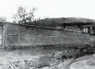 Два века прекрштавања Срба