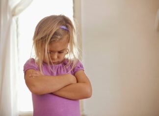 Одрасли, емотивно зрели људи се не игноришу, они разговарају. Ипак, мноштво „одраслих“ се дуре