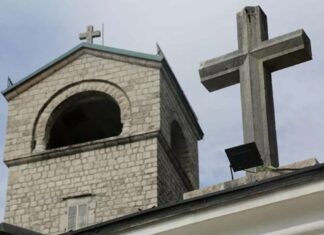 Нема тачних сазнања ко је и кад подигао ову православну богомољу, али је сасвим сигурно да је она постојала и пре Немањића