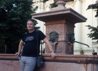 ЧУДО интервју – књижевник Срећко Алексић: Пинк култура и ТВ програми обликују забаву лаковерних. Из сиромаштва се рађа глупава забава. Публика је гладијаторска и исфрустрирана