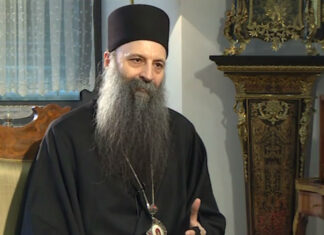 Патријарх Порфирије: Пост и исповест нису услов за Свето Причешће