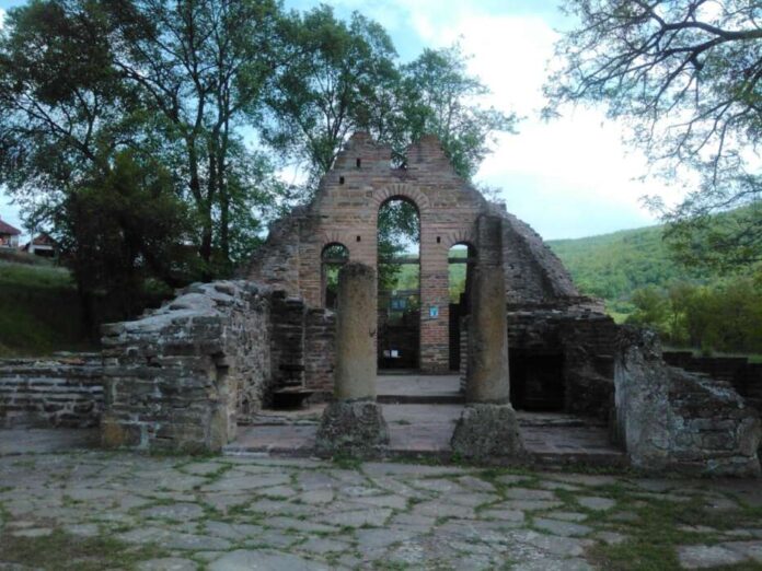 Presveta-Bogorodica-min-1536x1152