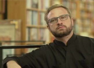 Свештеник Дарко Ђого: Немам довољно живота за живот на платформи