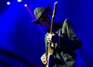 Милош Лалатовић: Човек, који говори гитаром – Радомир Михајловић Точак