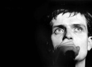 Милош Лалатовић: Трагични антихерој западне културе-Ијан Kертис