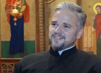 Отац Аца има петоро деце, а због њега муслимани у Чикагу прелазе у православље!