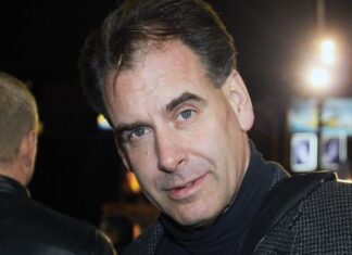 ЏОН БОСНИЋ: Мајка ми није дала да научим српски да ме не би убили Титови атентатори! Научио сам га са 48 год. (ВИДЕО)