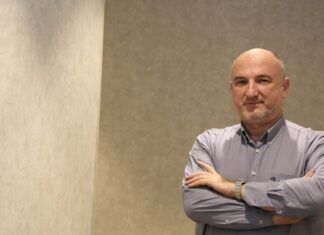 Зоран Миливојевић: Неиспавана генерација