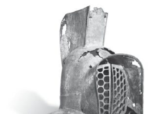 Ретко откриће са територије Србије: римска лампа од теракоте у облику гладијаторског шлема са Виминацијума