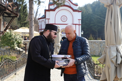 6ec72f718fe299bb79c123bf587405d4_6615679532