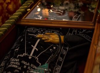 Чудесни повратак Св. Александра Свирског