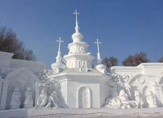 ФАНТАСТИЧНЕ СKУЛПТУРЕ ОД СНЕГА (ФОТО)