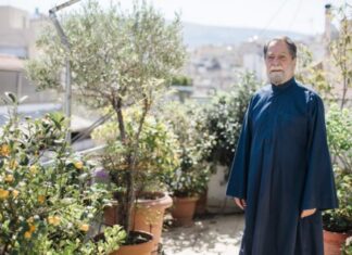 Отац Филотеј Фарос: Они који не дозвољавају да се испољи туга због губитка који су преживели су веома озбиљно угрожени