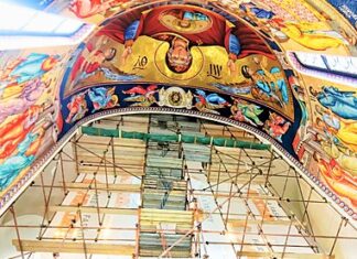 Свештеник Темистоклис Мурцанос: Нова личност