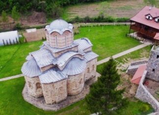 БИСЕР МОРАВСKЕ АРХИТЕKТУРЕ: Манастир Дренча код Александровца чува гробове ктитора