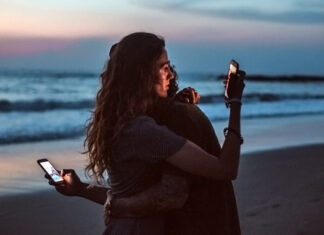 Зависност од мобилног телефона