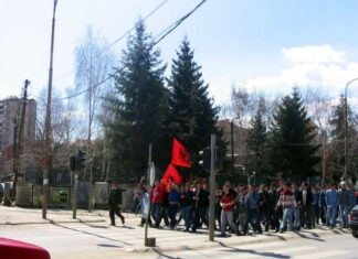 Дигитална галерија – 20 ГОДИНА ОД МАРТОВСКОГ ПОГРОМА НА КОСОВУ И МЕТОХИЈИ (фото)