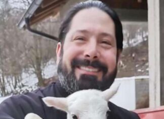 Свештеник др Угрин Поповић: Причешће јесте терапеутски лек