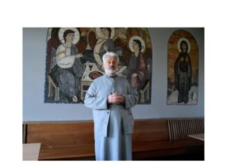 Протојереј проф. др Љубивоје Стојановић: Уместо тешких речи изаберимо молитву Богу