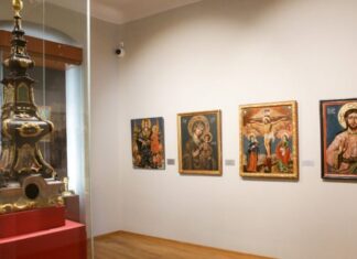 Епархијски музеј у Сентандреји