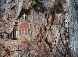 Стеван Петковић: Тајна стене стабилности