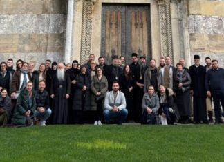 Владика Иларион са вероучитељима у светињама на Косову и Метохији