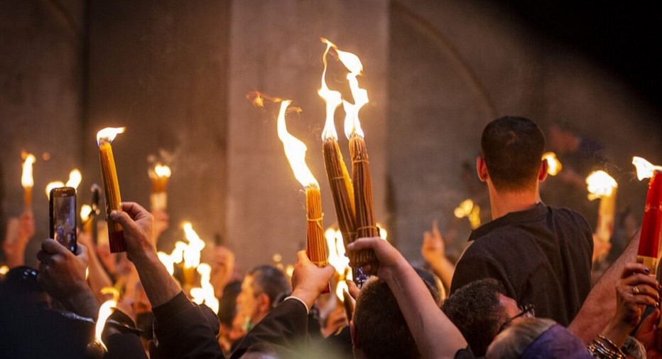 Радосна вест – Благодатни огањ са Христовог гроба и ове године у храму Светог Саве