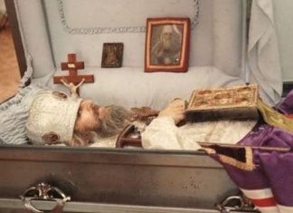 Увек будни молитвеник и чудотворац