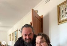 Муслиман из Америке у манастиру Дајбабе прешао у ПРАВОСЛАВЉЕ: Харис узео крштено име Василије (ВИДЕО)